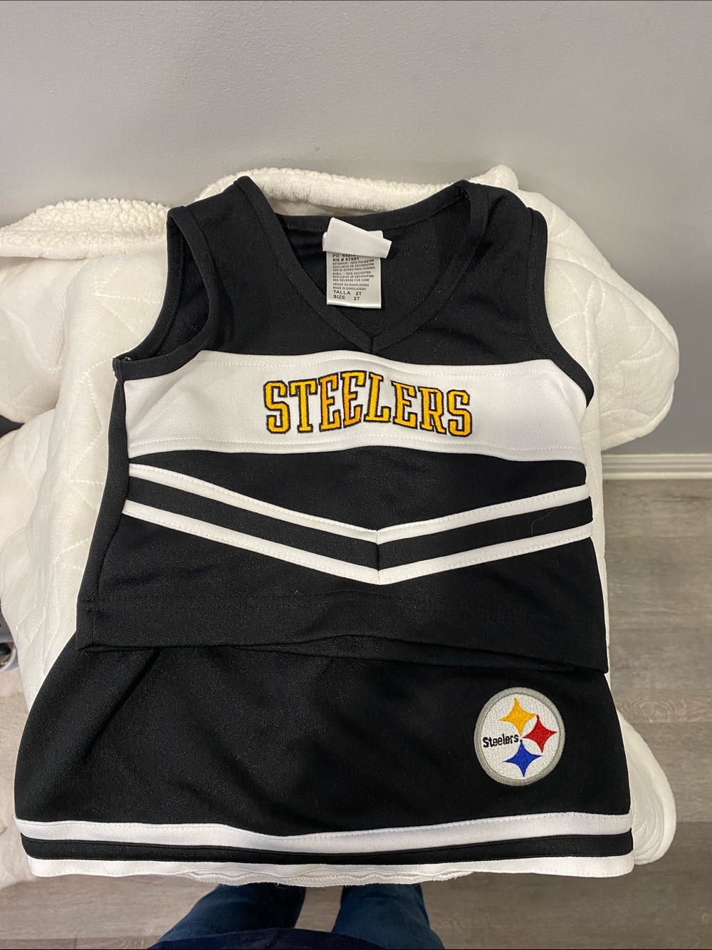 NFL team apparel girls size 2T Steelers costume